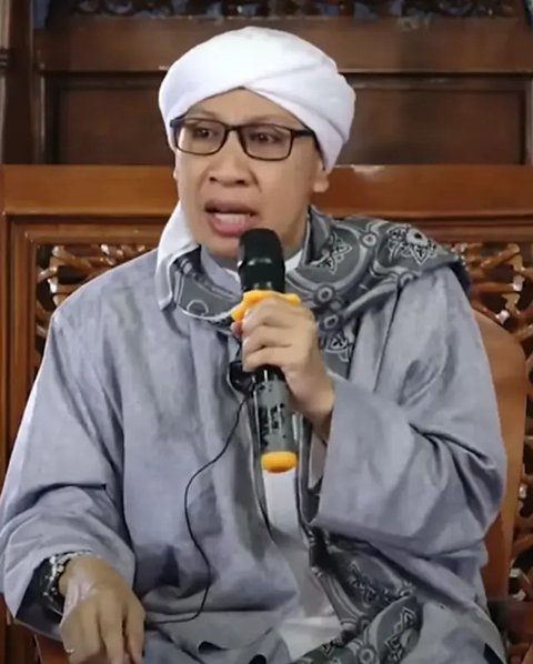 Kolase Buya Yahya dan Ustadz Abdul Somad (UAS). (Foto: YouTube Al Bahjah TV dan Kun Ma Alloh)