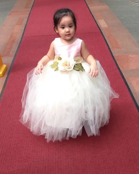 8 Potret Transformasi Mikhayla, Anak Nia Ramadhani yang Kini Beranjak Remaja (sumber: Instagram/ramadhaniabakrie)