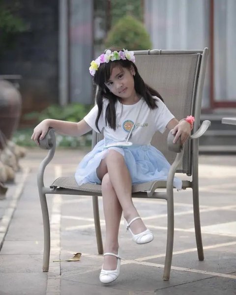 8 Potret Transformasi Mikhayla, Anak Nia Ramadhani yang Kini Beranjak Remaja (sumber: Instagram/ramadhaniabakrie)