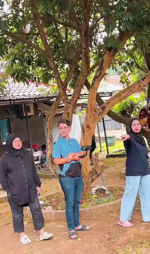 Potret Ruben Onsu Cari Sapi Kurban Usai Batal Naik Haji (Sumber: IG/ruben_onsu)