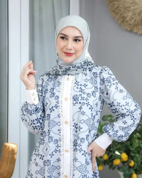 Gamis Kekinian Ala Irish Bella di 2025 (Sumber: IG/@_irishbella_)
