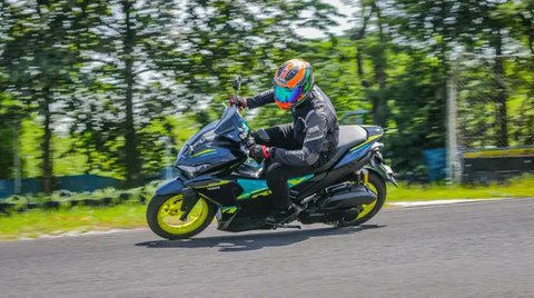 Yamaha Aerox Alpha dobrak pasar skutik Indonesia. (Liputan6.com / Septian Pamungkas)