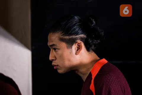 Kualifikasi Piala Dunia 2026 - Timnas Indonesia Vs China - Duel Antarlini (Bola.com/Adreanus Titus)