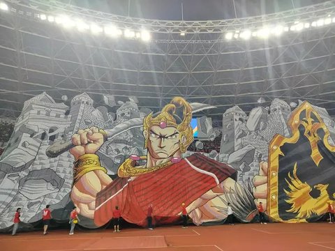 Tifo Raden Wijaya dibentangkan oleh La Grande Indonesia saat Timnas Indonesia melawan China dalam laga Kualifikasi Piala Dunia 2026 zona Asia di Stadion Utama Gelora Bung Karno (SUGBK) Sen