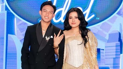 Ketika Indonesian Idol 2025 mendekati akhir, banyak yang mendukung Fajar dan Bina (sapaan Shabrina) untuk pacaran. Apalagi ketika mereka duet, netizen bilang mereka kayak sedang nyanyi di wedding mesranya.