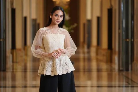 Inspirasi Fashion Ibu Pejabat by Reve