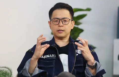 Aktor, sutradara, penulis dan produser dari Imajinari, Ernest Prakasa. (Liputan6.com/Angga Yuniar)