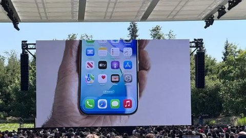 Apple resmi mengumumkan kehadiran iOS 26 untuk para pengguna iPhone dalam ajang WWDC 2025. (Liputan6.com/Yuslianson)