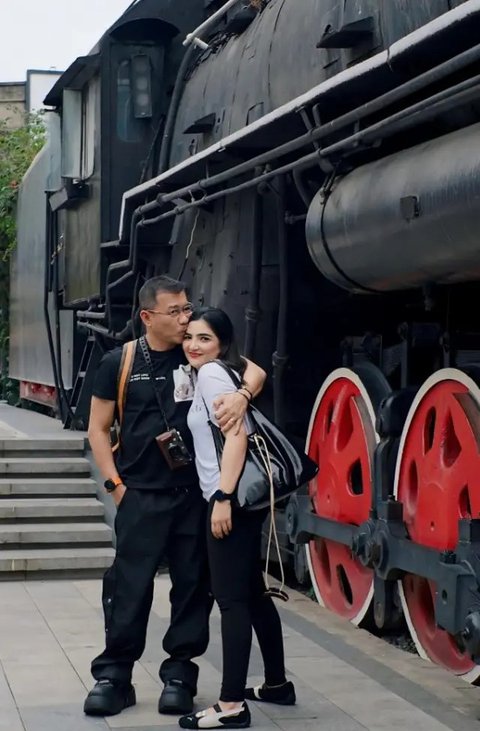 Model Sepatu Keluarga Ashanty Saat Liburan di China/Instagram/@ashanty_ash