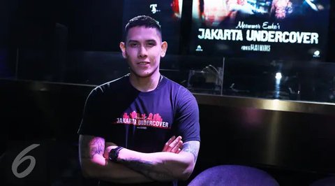 Desta saat tampil memeriahkan acara Pestapora di Gambir Expo, Kemayoran, Jakarta, Minggu (25/9/2022). Kolaborasi Vincent-Desta bersama Endah N Resha membawakan lagu-lagu Koes Plus seperti 'Bi