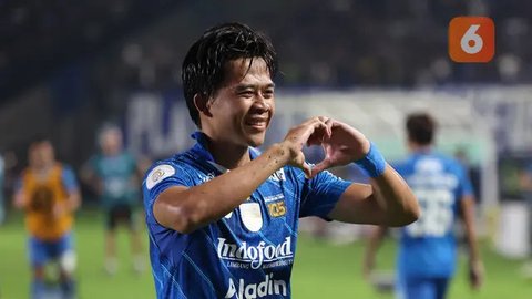 Persib Bandung juara paruh musim BRI Liga 1 2024/2025. (Bola.com/Dok.Persib Bandung).