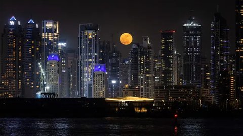 FOTO: Keindahan Strawberry Moon di Langit Berbagai Negara, Fenomena Langka yang Muncul Lagi Tahun 2043