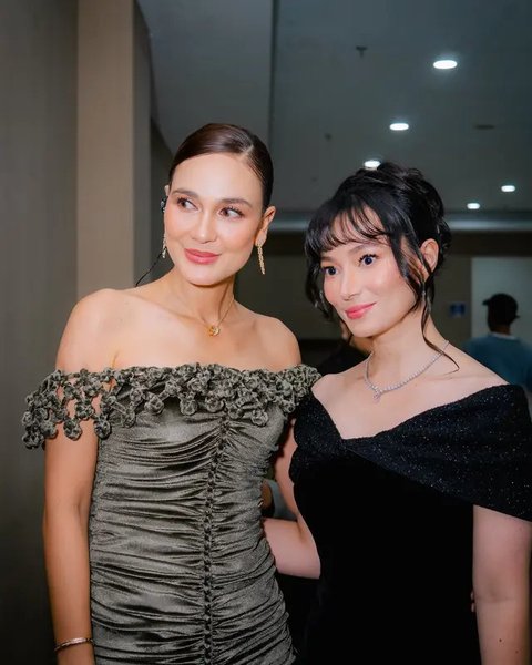 Salah satu potret Asmirandah kala menghadiri acara bersama Jonas Rivanno beredar di medsos dan jadi sorotan publik. Beragam komentar tertuju padanya. (Foto: Billy Arlian dari Instagram @asmir