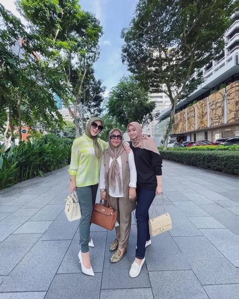 7 Inspirasi Fashion Lala Nurlela, Saudara Ipar Syahrini yang Juga Calon Istri Nassar (sumber: Instagram/lala_nurleaa)