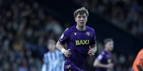 Aksi Ole Romeny bersama Oxford United di Championship 2024/2025. (c) Oxford United FC Official