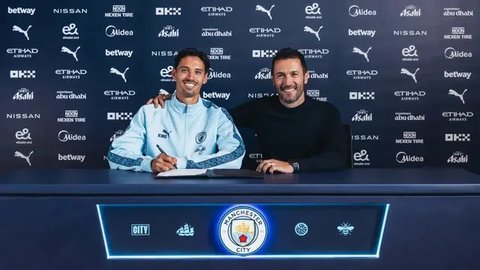 Dari Kasir Supermarket ke Bintang Man City! Perjalanan Luar Biasa Tijjani Reijnders Kini Punya Gaji Rp110 M
