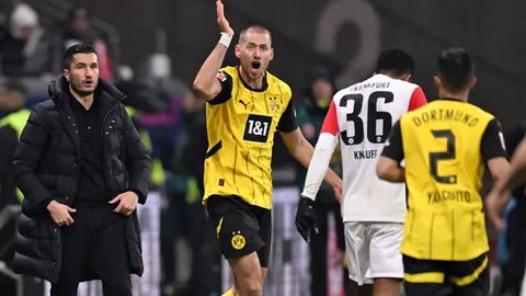 Tim tuan rumah mencetak dua gol lewat aksi dari Hugo Ekitike dan Oscar Hojlund. Ini menjadi kemenangan ketiga secara beruntun bagi Eintracht Frankfurt. (AFP/Kirill Kudryavtsev)