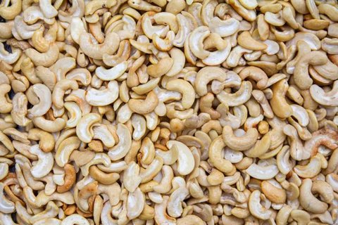 Ilustrasi Kacang Mete Credit: pexels.com/nikita