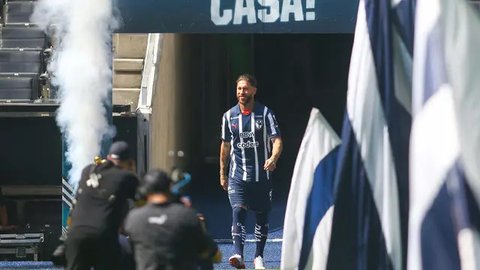 Setelah enam bulan berstatus tanpa klub, Sergio Ramos resmi bergabung dengan klub Meksiko, Monterrey Rayados. (Julio Cesar AGUILAR/AFP)