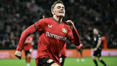 Selebrasi gelandang Bayer Leverkusen, Florian Wirtz setelah mencetak gol ke gawang Union St-Gilloise pada laga leg pertama perempatfinal Liga Europa 2022/2023 di Leverkusen (13/4/2023)