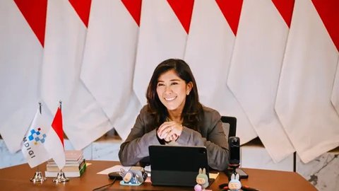 Menteri Komunikasi dan Digital Meutya Hafid menyapa langsung siswa SD Inpres 9 Halmahera Barat melalui sambungan internet dari program BAKTI AKSI. (komdigi.go.id)