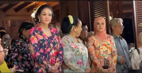 Potret Mulan dan Maia dalam 1 Frame