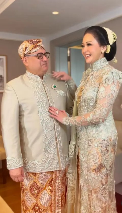 Look Keluarga dalam Akad Nikah Al Ghazali (Foto: Instagram @anneavantieheart)