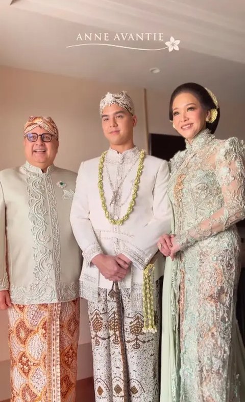 Look Keluarga dalam Akad Nikah Al Ghazali (Foto: Instagram @anneavantieheart)