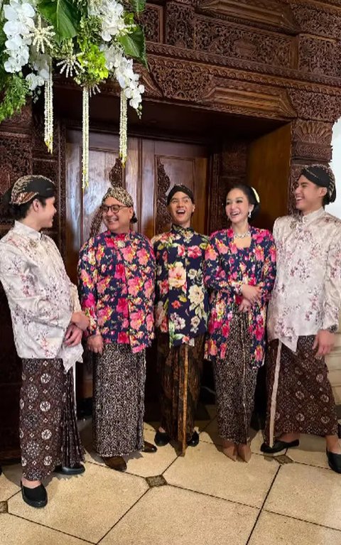 Siraman Al Ghazali  (Foto: Instagram @maiaestiantyreal)