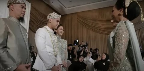 Mewah nan Sakral, Ini 9 Potret Detail Dekorasi Akad Nikah Al Ghazali dan Alyssa Daguise (sumber: Instagram/alyssadaguise)