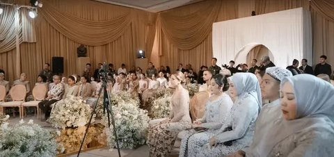 Mewah nan Sakral, Ini 9 Potret Detail Dekorasi Akad Nikah Al Ghazali dan Alyssa Daguise (sumber: Instagram/alyssadaguise)