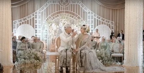 Mewah nan Sakral, Ini 9 Potret Detail Dekorasi Akad Nikah Al Ghazali dan Alyssa Daguise (sumber: Instagram/alyssadaguise)