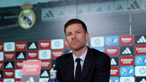 Penyerang Real Madrid, Kylian Mbappe, dalam pertandingan La Liga melawan Villarreal di El Madrigal, Minggu dini hari WIB (16-3-2025). (Bola.com/X realmadriden)