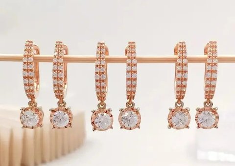 7 Model Perhiasan Emas 24 Karat yang Jadi Incaran, Investasi Sekaligus Gaya (sumber: AI)