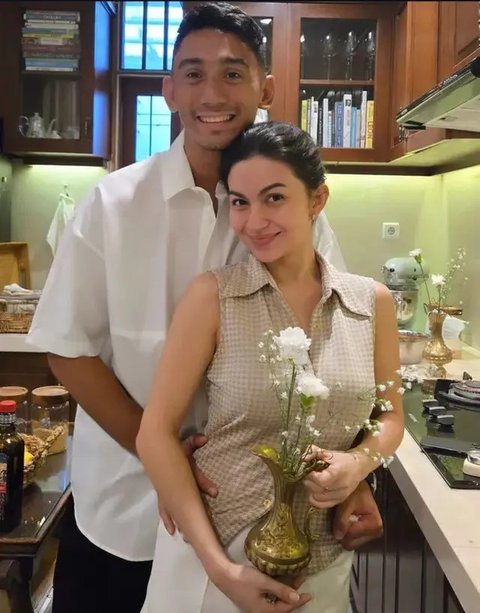 8 Potret Rumah Baru Ariel Tatum yang Bernuansa Hangat dan Penuh Kebersamaan (Instagram/arieltatum)
