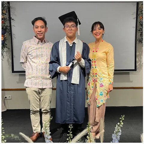 Inspirasi Outfit Senada Marshanda dan Sienna. (Sumber: Instagram/marshanda99)