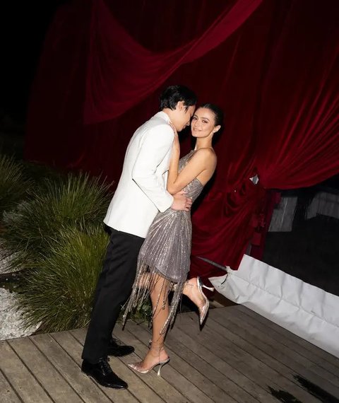 10 Momen Resepsi Pernikahan Amanda Rawles, Penuh Kemewahan dan Romansa (sumber: Instagram/amandarawles)