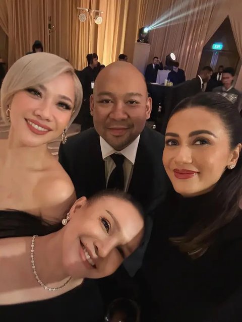 Resepsi pernikahan Al Ghazali dan Alyssa Daguise di salah satu hotel mewah bintang lima di Jakarta, Senin (16/6/2025). BCL dan Tiko Aryawardhana hadir. (Foto: Dok. Instagram @itsmebcl)