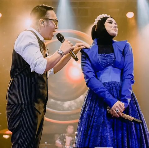Potret Mulan Jameela Pakai Cincin Blue Sapphire, Elegan dalam Berbagai Momen (sumber: Instagram/mulanjameela1/rezaazrumakeup)