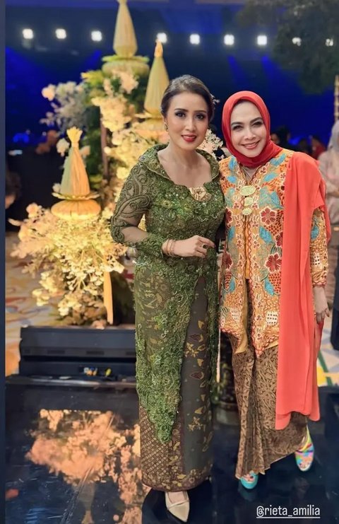 Potret Artis 90an yang Hadir di Ngunduh Mantu Al Ghazali dan Alyssa Daguise/Instagram/@elvy_sukaesih