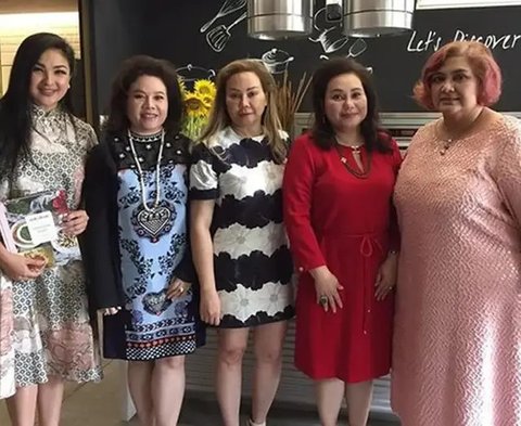 Potret Terbaru Tri Hanurita Mantan Istri Irwan Mussry (instagram.com/lalahamid)