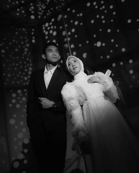 7 Potret Prewedding Rizky Ridho, Penuh Romansa Sebelum Resmi Jadi Suami-Istri (sumber: Instagram/rizkyridhoramadhani)