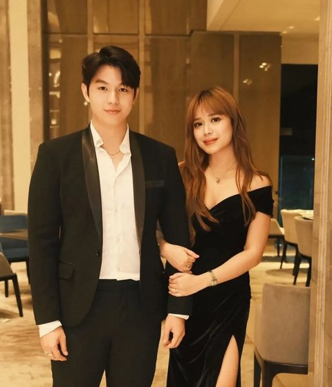 "Aku sudah berjalan jauh dan lagi lagi kamu yang aku temui dalam mimpi dan nyataku.&nbsp;Puji Tuhan, moment yang luar biasa dalam hidup. Di tempat yang aku impikan," tulis Jodie di Instagram, hari Rabu (8/1/2025).