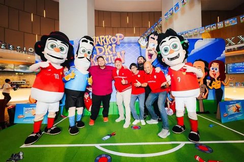 Dalam gala premiere Warkop DKI Kartun di Jakarta, Sabtu (21/6/2025), Indro Warkop terharu hingga menangis. Ia teringat dua sahabatnya: Dono dan Kasino. (Foto: Dok. Instagram @indrowarkop_asli