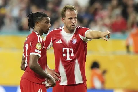 Angel Di Maria dari Benfica merayakan gol yang dicetaknya dari titik penalti dalam pertandingan Grup C Piala Dunia Antarklub antara Benfica dan Auckland City di Orlando, Florida, Jumat, 20