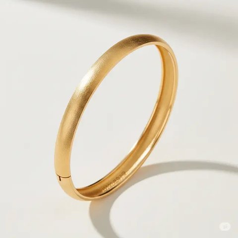 Gelang Rantai Emas Islami dengan Batu Permata/AI