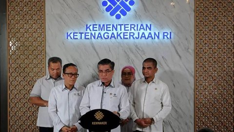Menteri Ketenagakerjaan (Menaker) Yassierli menjelaskan, Bantuan Subsidi Upah (BSU) 2025 sudah cair kepada sekitar 2,45 juta penerima per Selasa, 24 Juni 2025. (Maulandy/Liputan6.com)