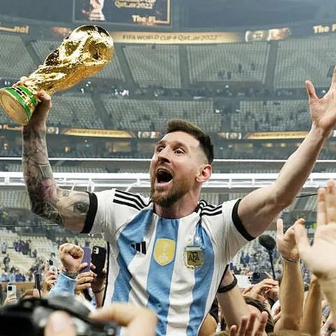 Lionel Messi mencetak gol via tendangan bebas ke gawang FC Porto. Inter Miami menang 2-1 pada laga kedua fase grup Piala Dunia Antarklub 2025, Jumat (20/6/2025) dini hari WIB di Mercedes-Benz