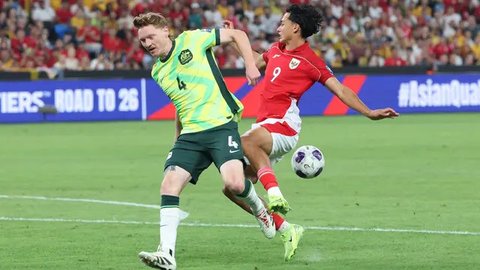 Bek Timnas Indonesia, Justin Hubner, dalam laga melawan Bahrain di SUGBK, Jakarta, Selasa (27/3/2025). (Bola.com/Bagaskara Lazuardi)