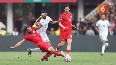 Bek Timnas Indonesia, Justin Hubner, dalam laga melawan Bahrain di SUGBK, Jakarta, Selasa (27/3/2025). (Bola.com/Bagaskara Lazuardi)